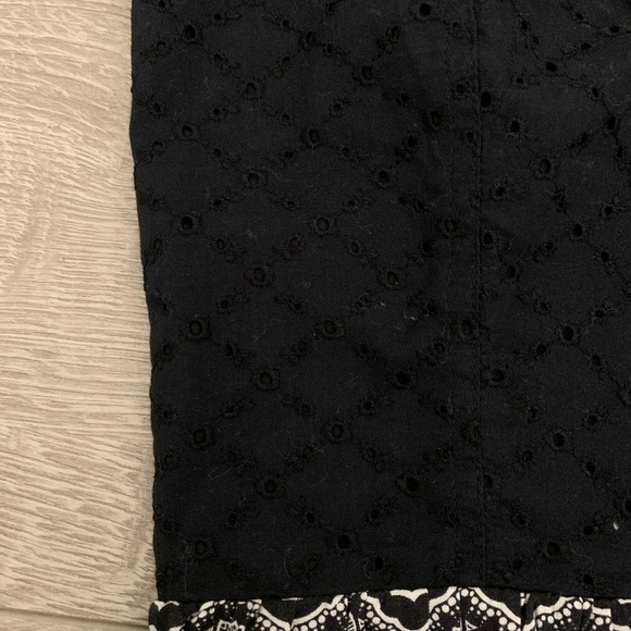 Kendall & Kylie Black and White Fit and Flare Top - Picture 3 of 6